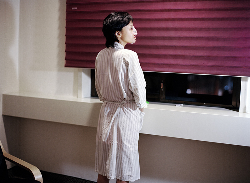 여지_Beauty Recovery Room 013, 34 years old, Seoul South Korea_archival inkjet print_76x100cm_2012.jpg